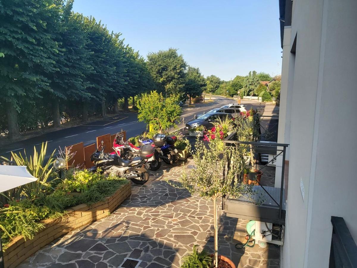 Hotel La Passeggiata Ντεζεντσάνο ντελ Γκάρντα Εξωτερικό φωτογραφία